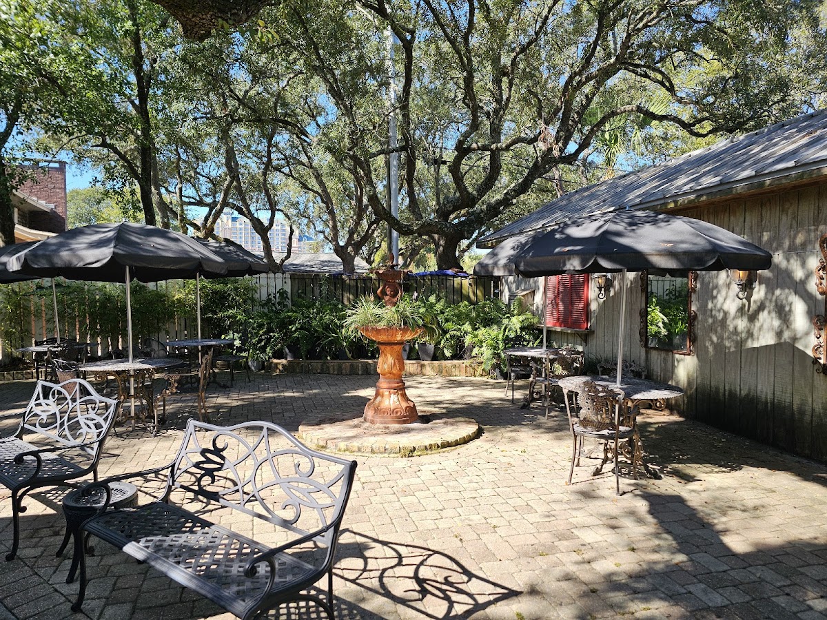 Dewey Destin's Harborside