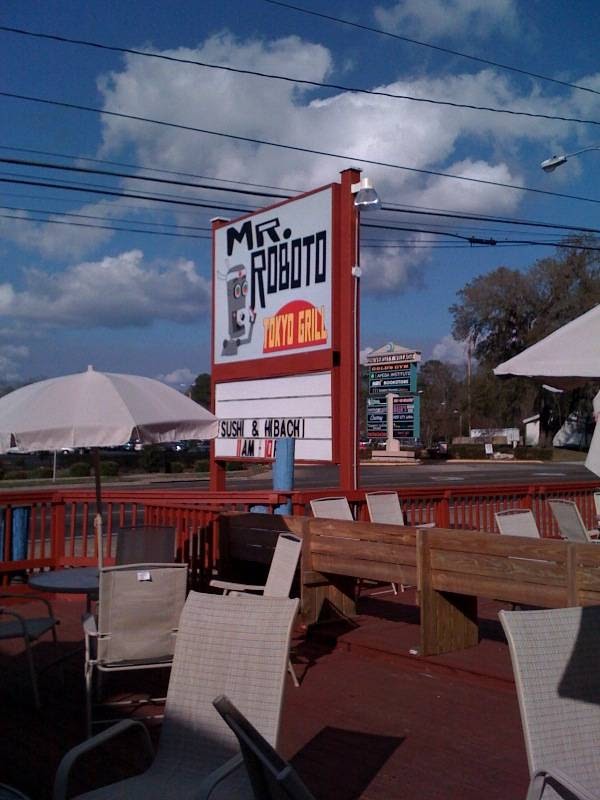 Roboto Tokyo Grill